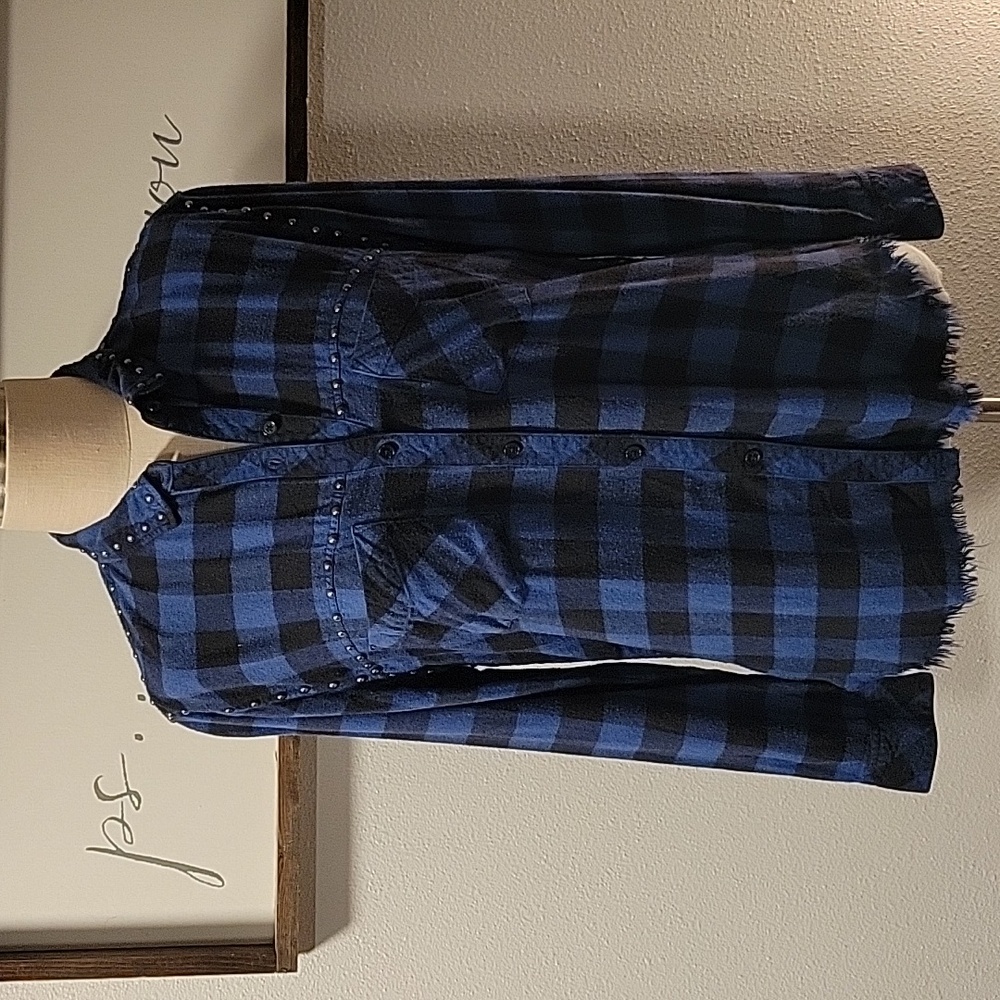 Rails Button-Up Shirt With Stud Detail - Picture 3 of 16